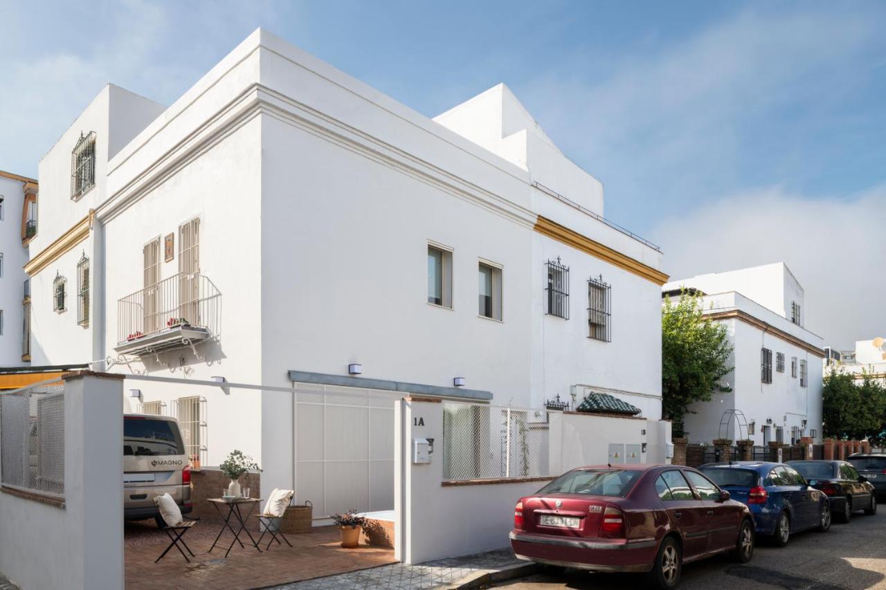 Magno Apartments Robles With Jacuzzi And Private Parking Sevilla Dış mekan fotoğraf